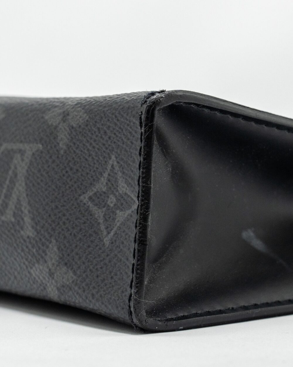 AAA Replica Louis Vuitton LV POCHETTE VOYAGE MONOGRAM CANVAS BLACK SHW