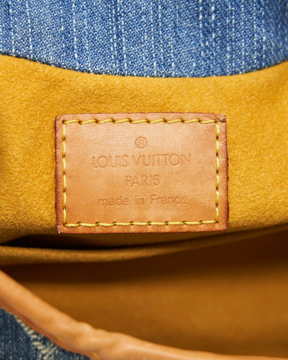 AAA Replica Louis Vuitton LV VINTAGE MINI PRETTY BAG