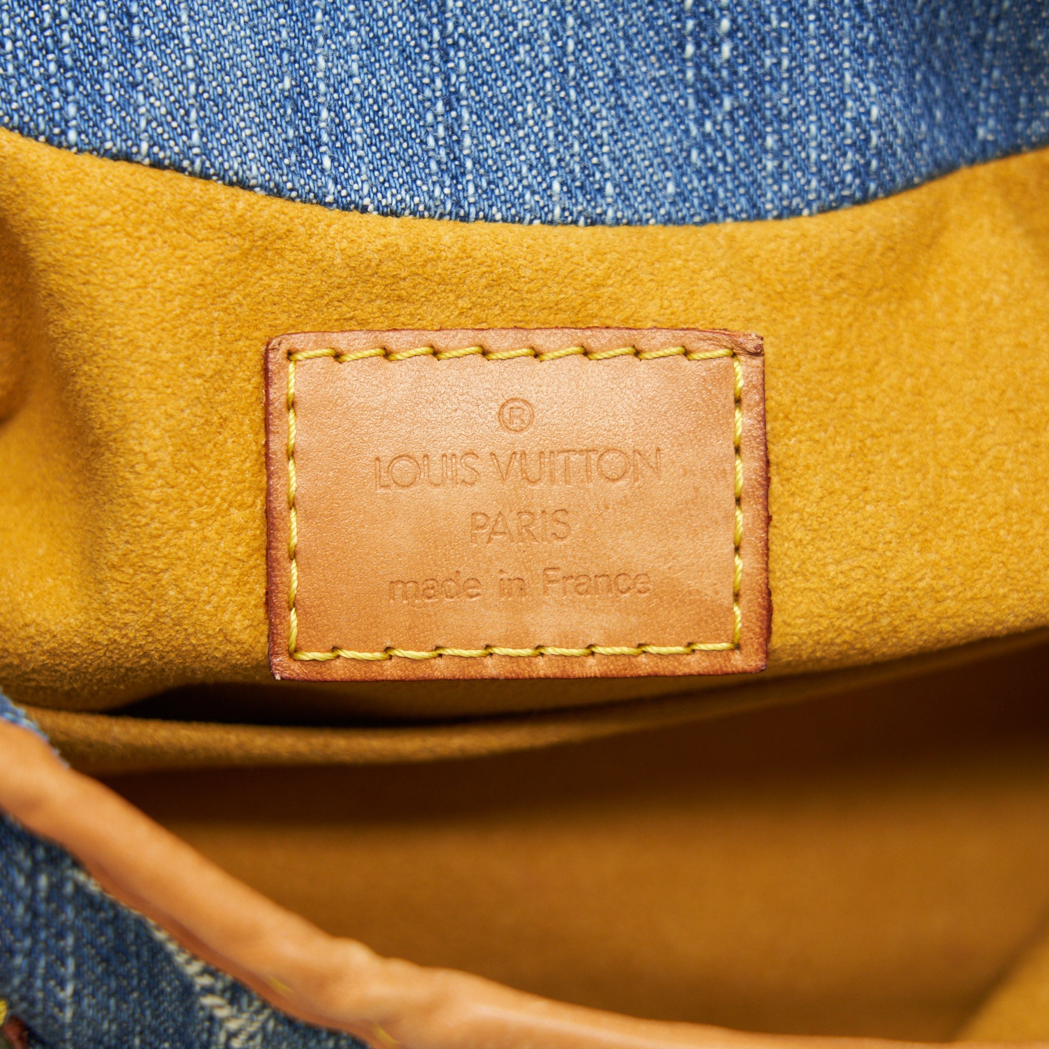AAA Replica Louis Vuitton LV VINTAGE MINI PRETTY BAG