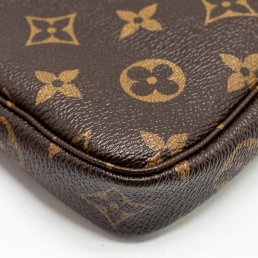 AAA Replica Louis Vuitton LV MINI POCHETTE ACCESSORIES 2021 CHRISTMAS LIMITED EDITION JAPANESE GARDEN SAKURA GHW