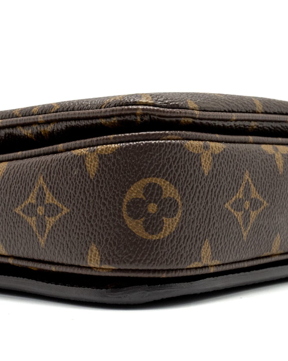 AAA Replica Louis Vuitton LV POCHETTE METIS MONOGRAM CANVAS GHW
