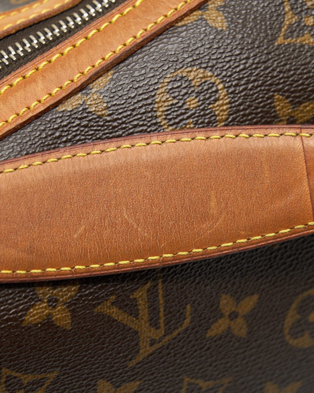AAA Replica Louis Vuitton LV VINTAGE LARGE SHOULDER BAG MONOGRAM CANVAS GHW