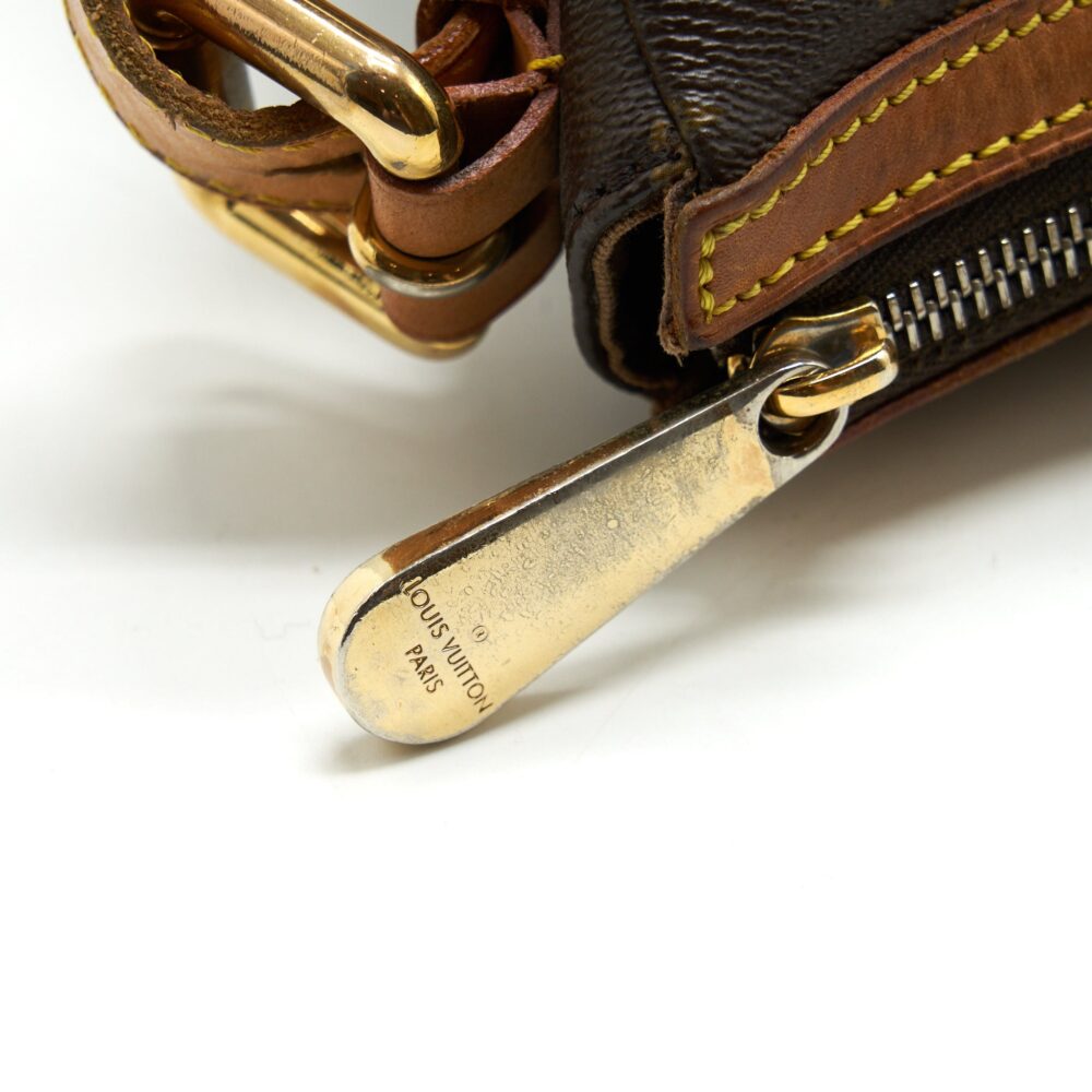 AAA Replica Louis Vuitton LV VINTAGE LARGE SHOULDER BAG MONOGRAM CANVAS GHW