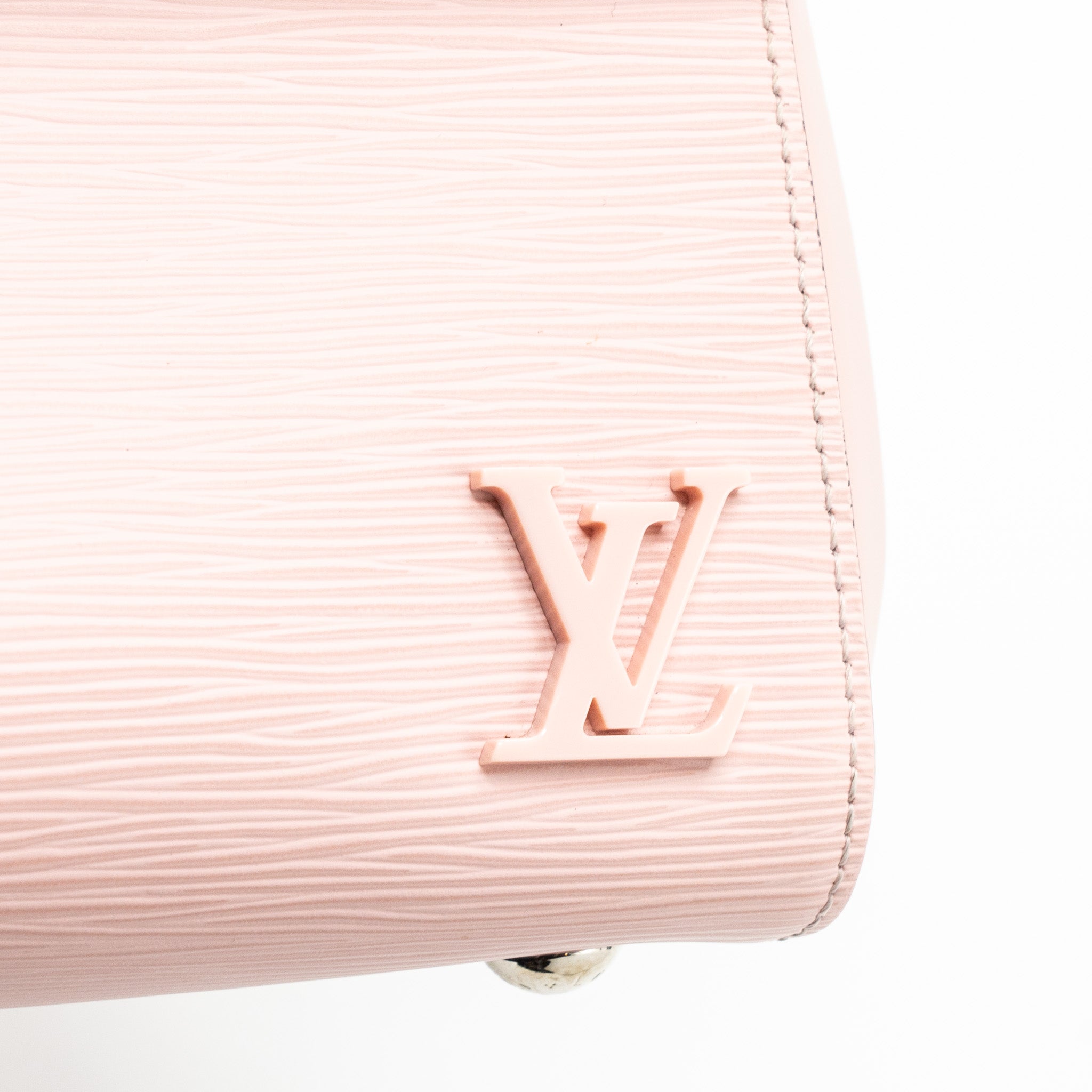 AAA Replica Louis Vuitton LV CLUNNY BB EPI PINK SHW
