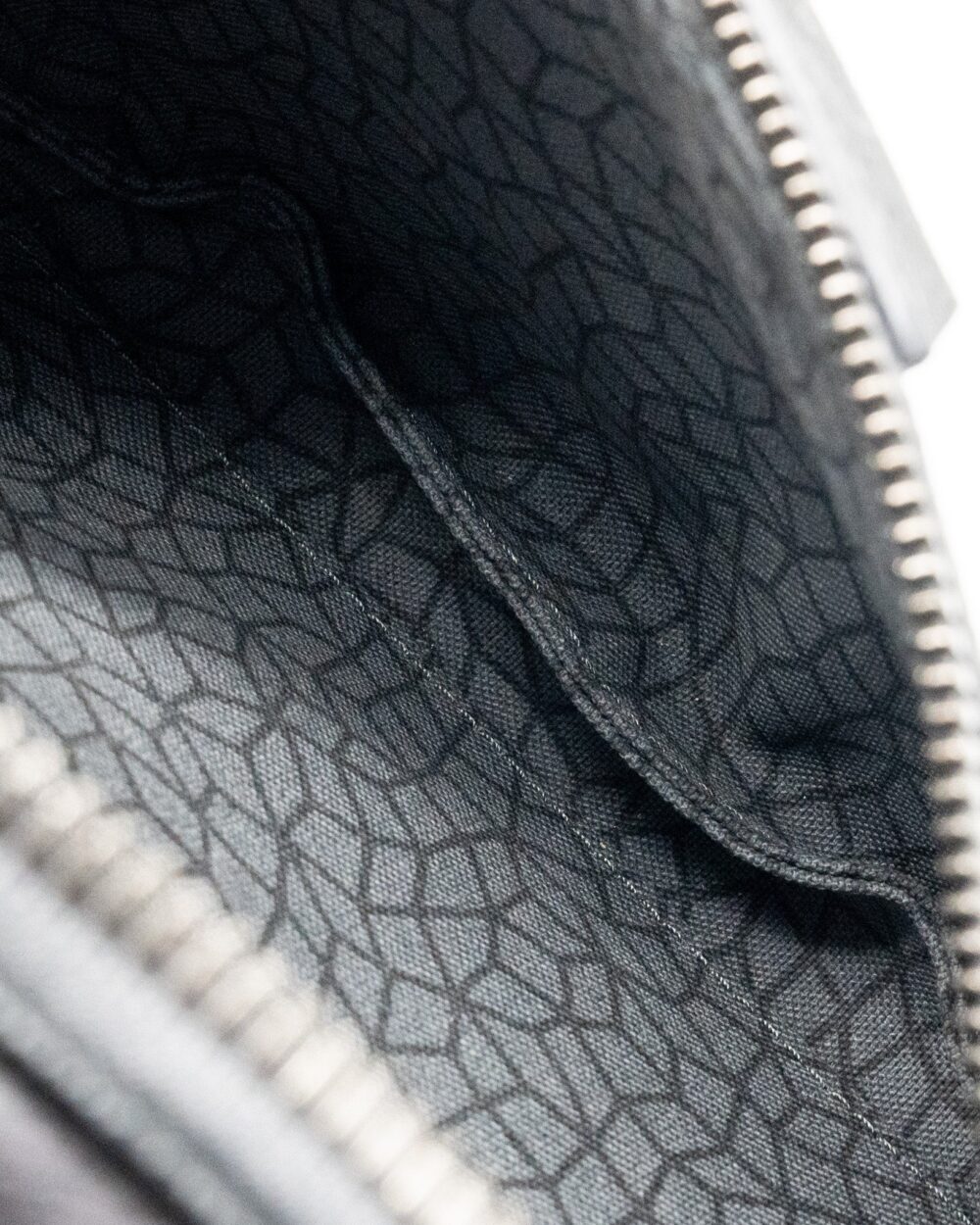 AAA Replica Louis Vuitton LV X YAYOI KUSAMA REVERSE MONOGRAM ECLIPSE MAXI BUMBAG CANVAS GREY/ MULTICOLOUR DARK SILVER HARDWARE