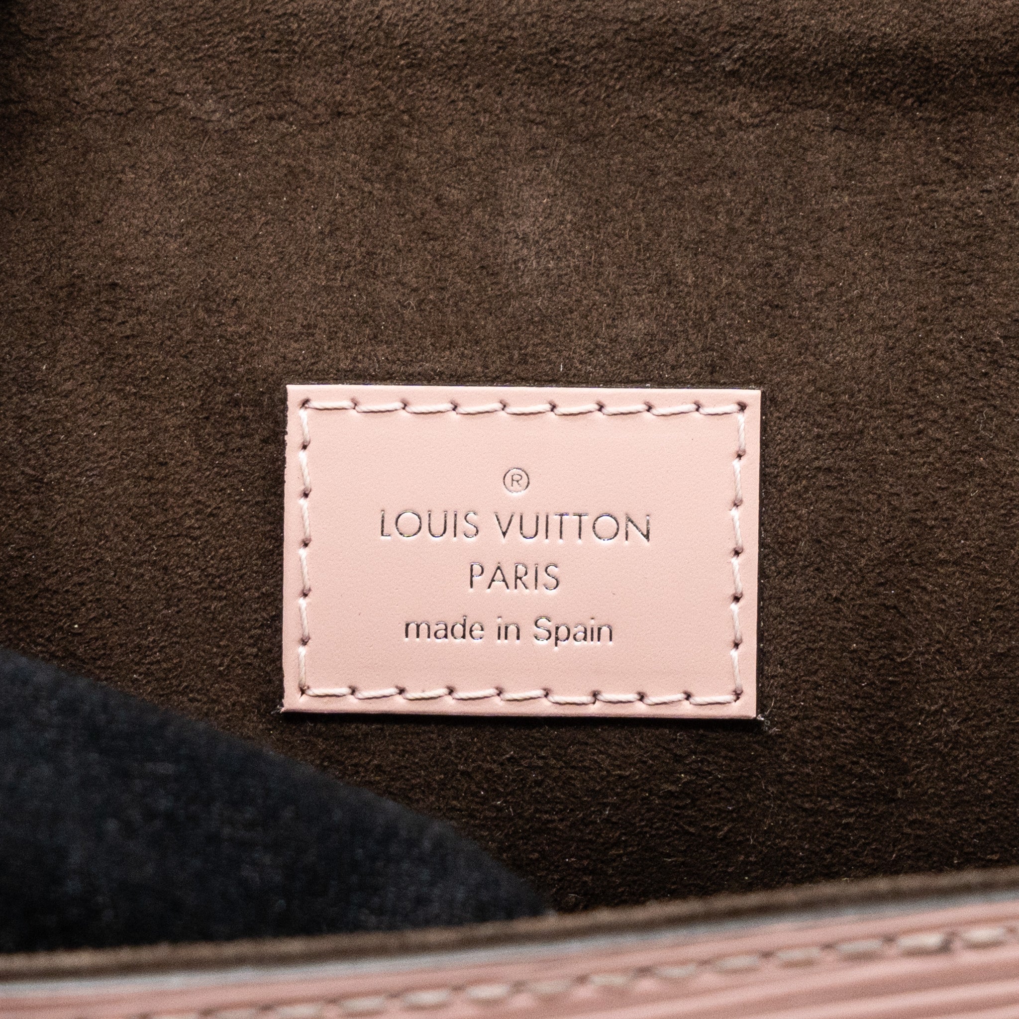 AAA Replica Louis Vuitton LV CLUNNY BB EPI PINK SHW