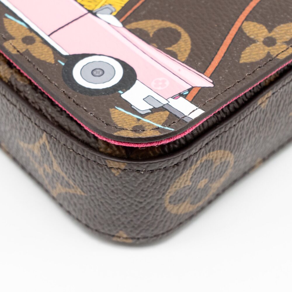 AAA Replica Louis Vuitton LV POCHETTE FELICIE LIMITED EDITION VIVIENNE MASCOT ON HOLLYWOOD DRIVE MONOGRAM CANVAS GHW