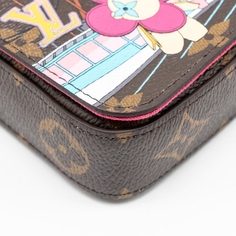 AAA Replica Louis Vuitton LV POCHETTE FELICIE LIMITED EDITION VIVIENNE MASCOT ON HOLLYWOOD DRIVE MONOGRAM CANVAS GHW