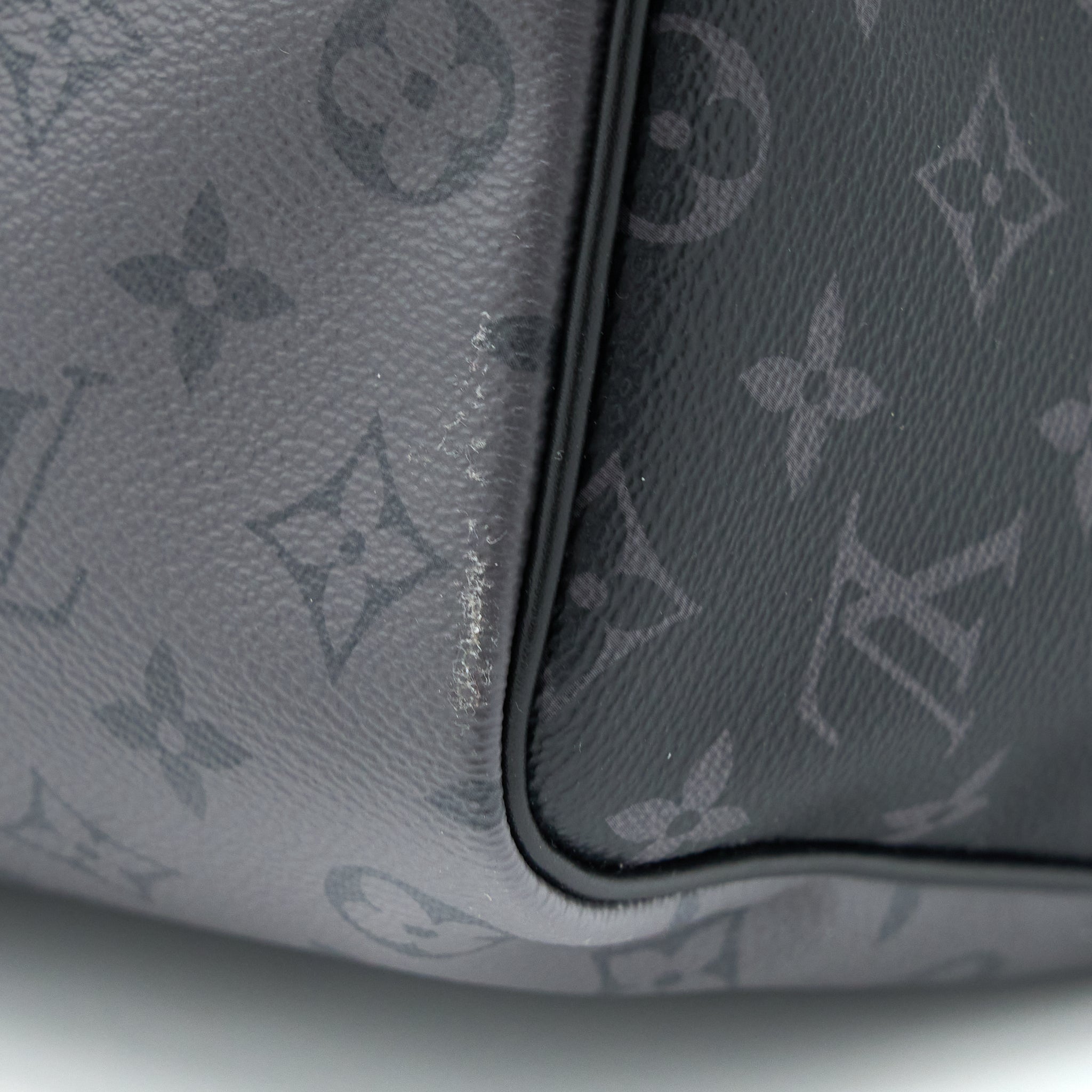 AAA Replica Louis Vuitton LV KEEPALL BANDOULIERE 50 MONOGRAM ECLIPSE CANVAS BLACK/GREY BLACK HARDWARE (NEW VERSION)