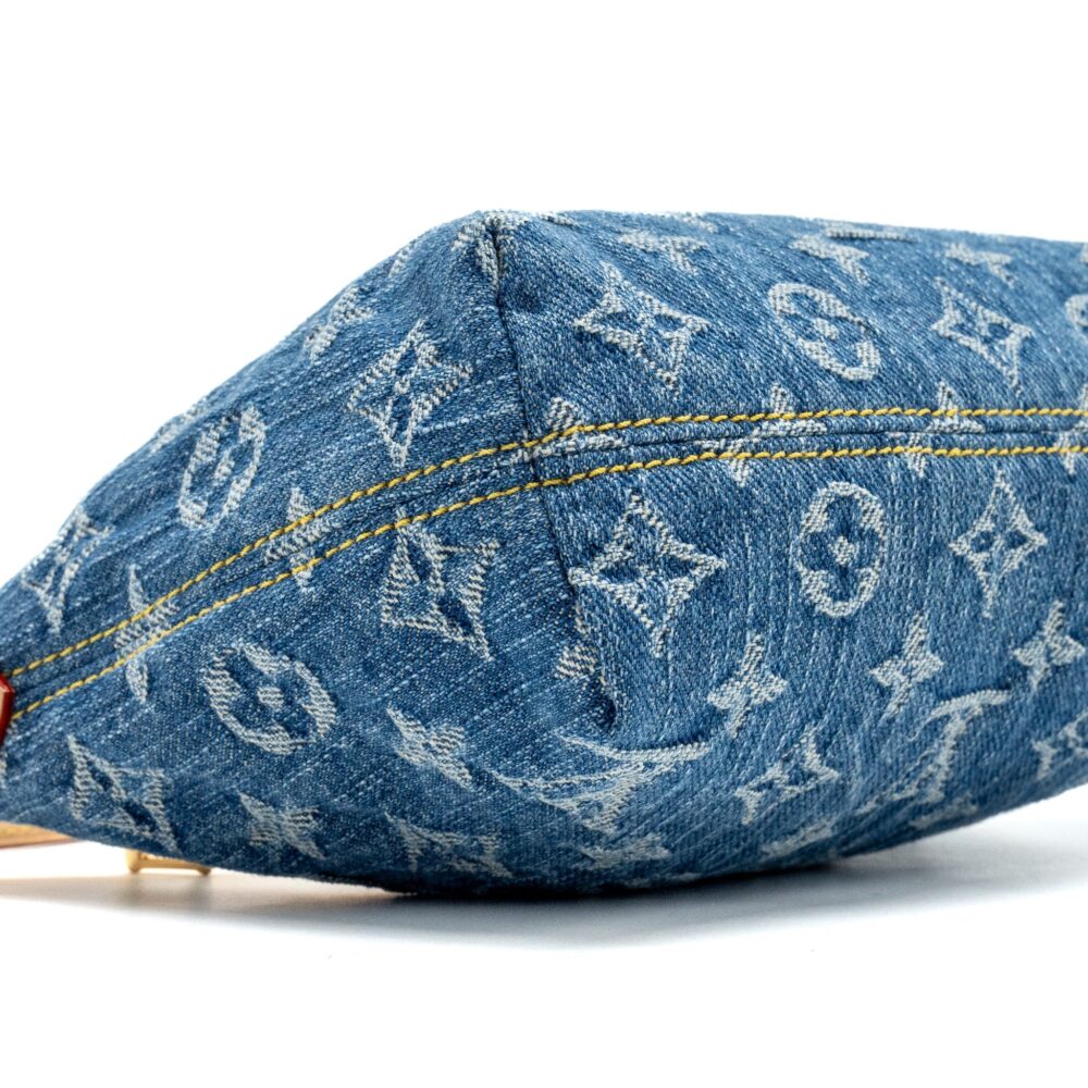 AAA Replica Louis Vuitton LV HILLS POCHETTE MONOGRAM DENIM BLUE GHW