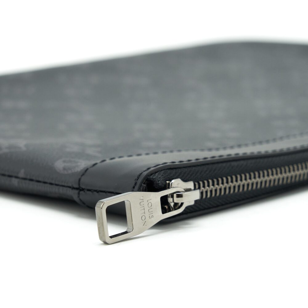 AAA Replica Louis Vuitton LV DISCOVERY POUCH MONOGRAM ECLIPSE COATED CANVAS