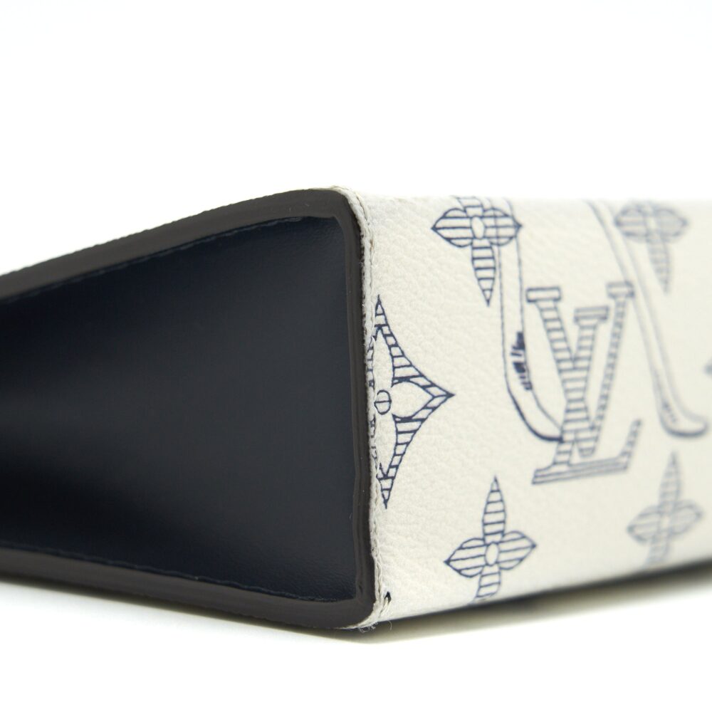 AAA Replica Louis Vuitton LV CHAPMAN POCHETTE VOYAGE GM