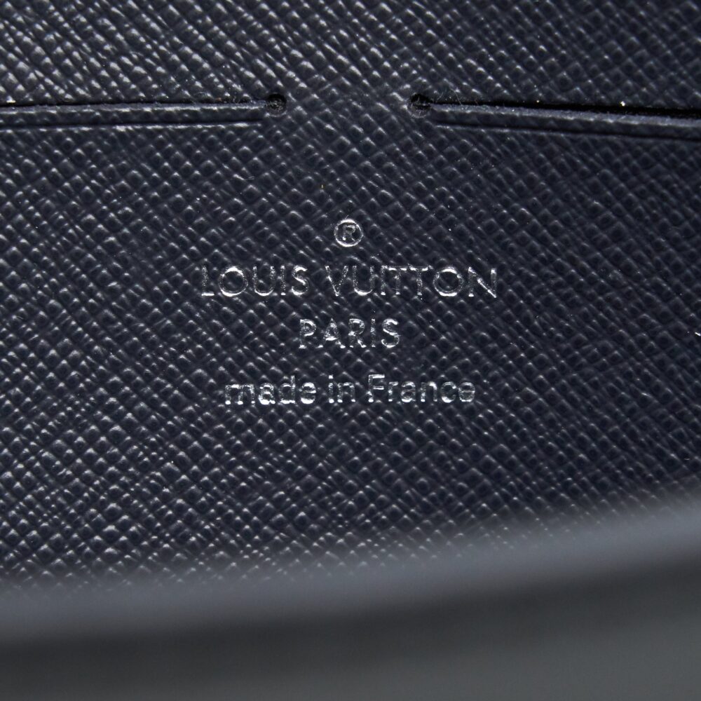AAA Replica Louis Vuitton LV CHAPMAN POCHETTE VOYAGE GM