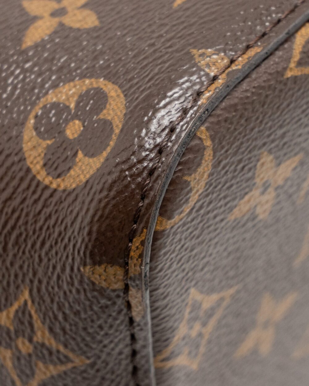 AAA Replica Louis Vuitton LV NEO NOE MONOGRAM CANVAS RED GHW
