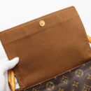 AAA Replica Louis Vuitton LV VINTAGE MINI LOOPING SHOULDER BAG MONOGRAM CANVAS GHW