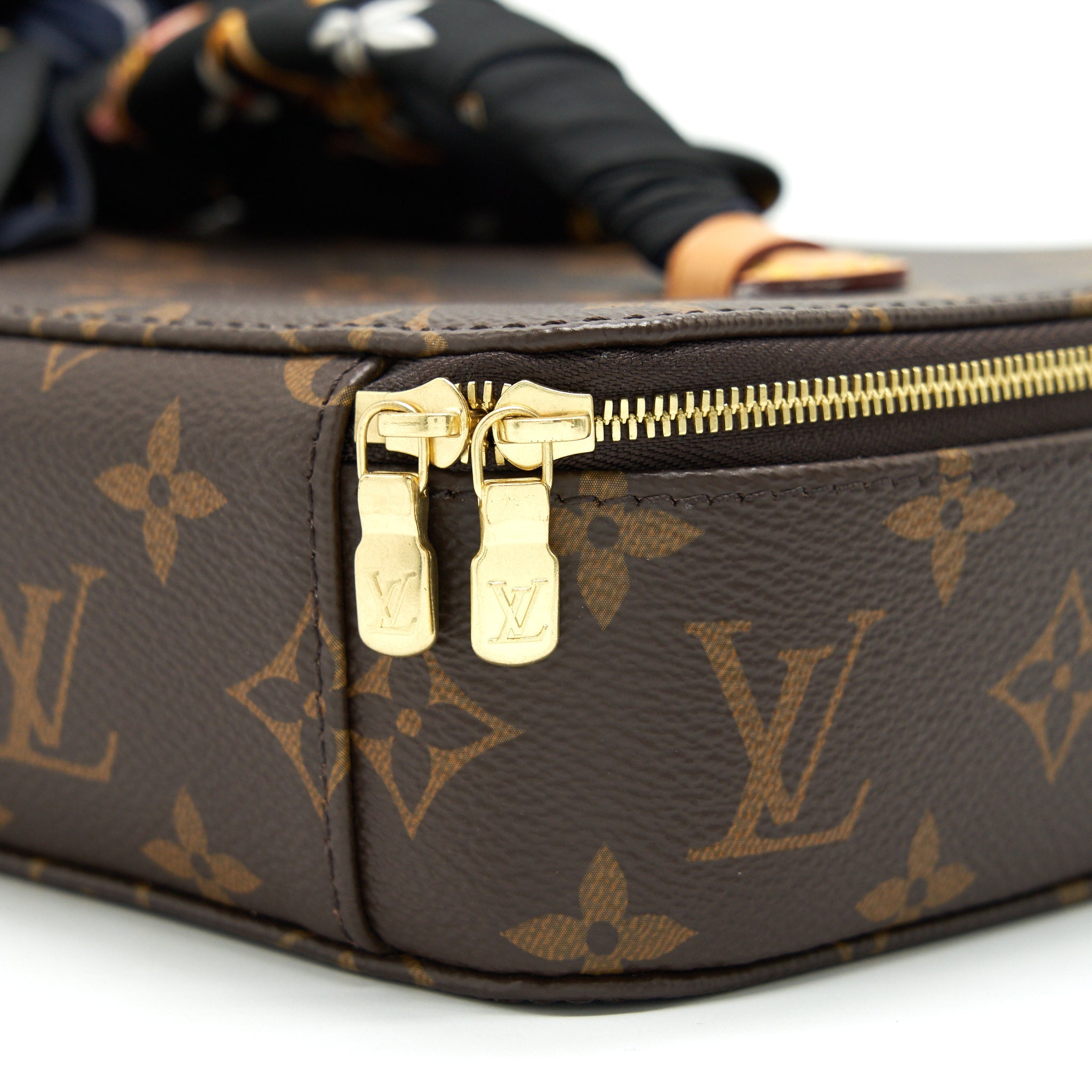 AAA Replica Louis Vuitton LV NICE JEWELLERY CASE WITH AN EXTRA BANDEAU