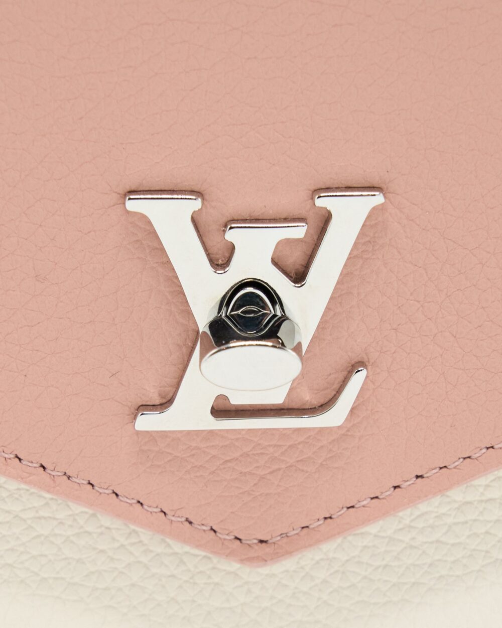 AAA Replica Louis Vuitton LV MYLOCKME CHAIN POCHETTE CALFSKIN PINK SHW