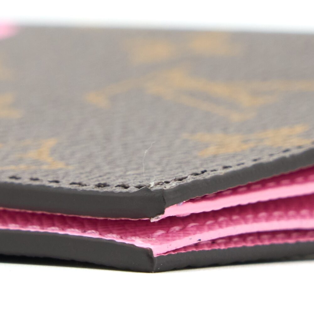 AAA Replica Louis Vuitton LV VIVIENNE HOLIDAYS PASSPORT COVER MONOGRAM CANVAS (NEW VERSION)