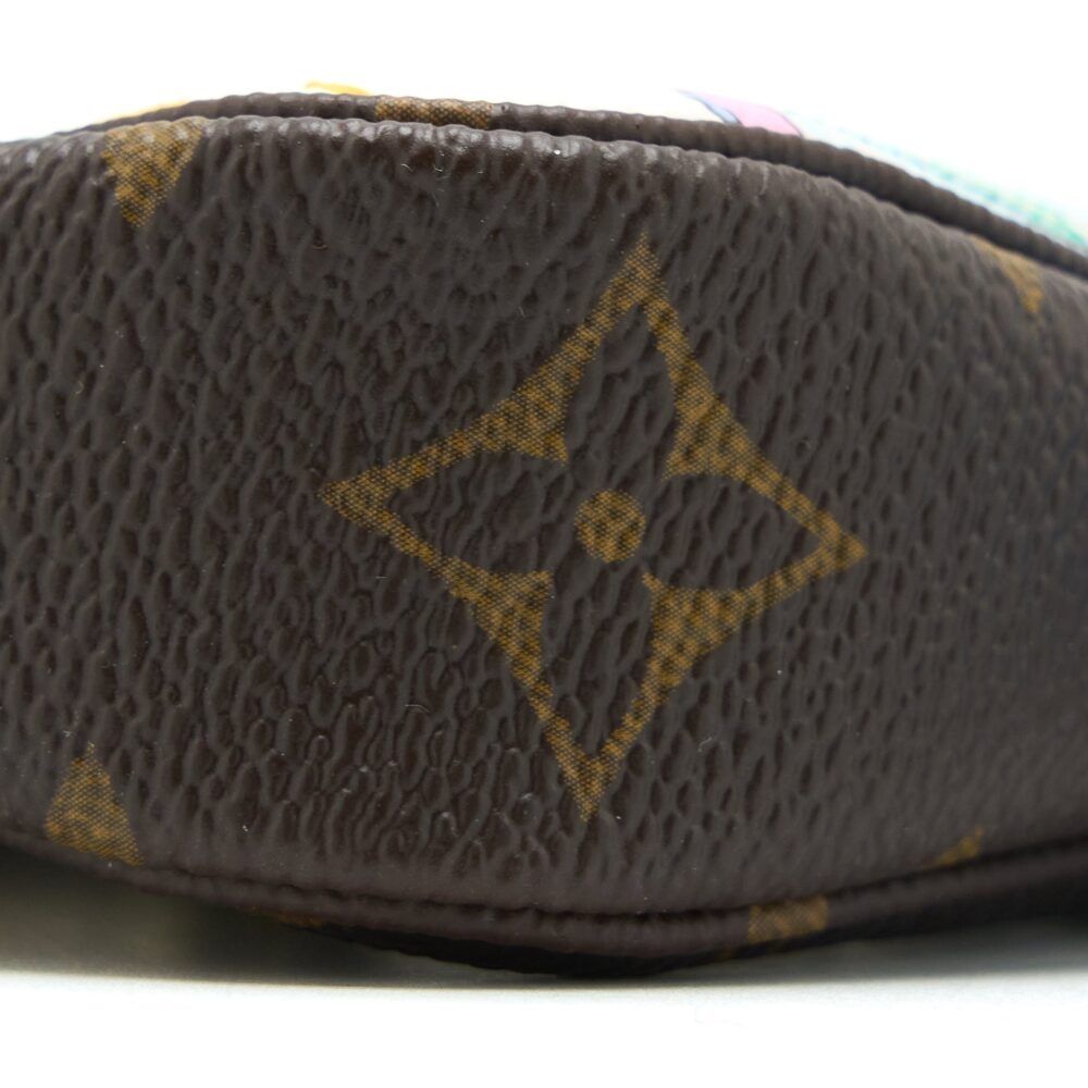 AAA Replica Louis Vuitton LV VIVIENNE HOLIDAYS MINI POCHETTE ACCESSORIES MONOGRAM CANVAS/MULTICOLOR GHW