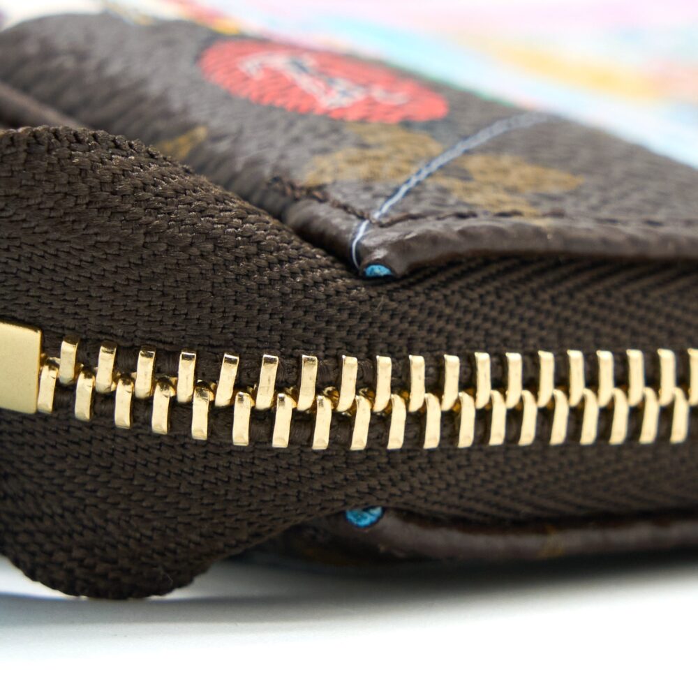 AAA Replica Louis Vuitton LV VIVIENNE HOLIDAYS MINI POCHETTE ACCESSORIES MONOGRAM CANVAS/MULTICOLOR GHW