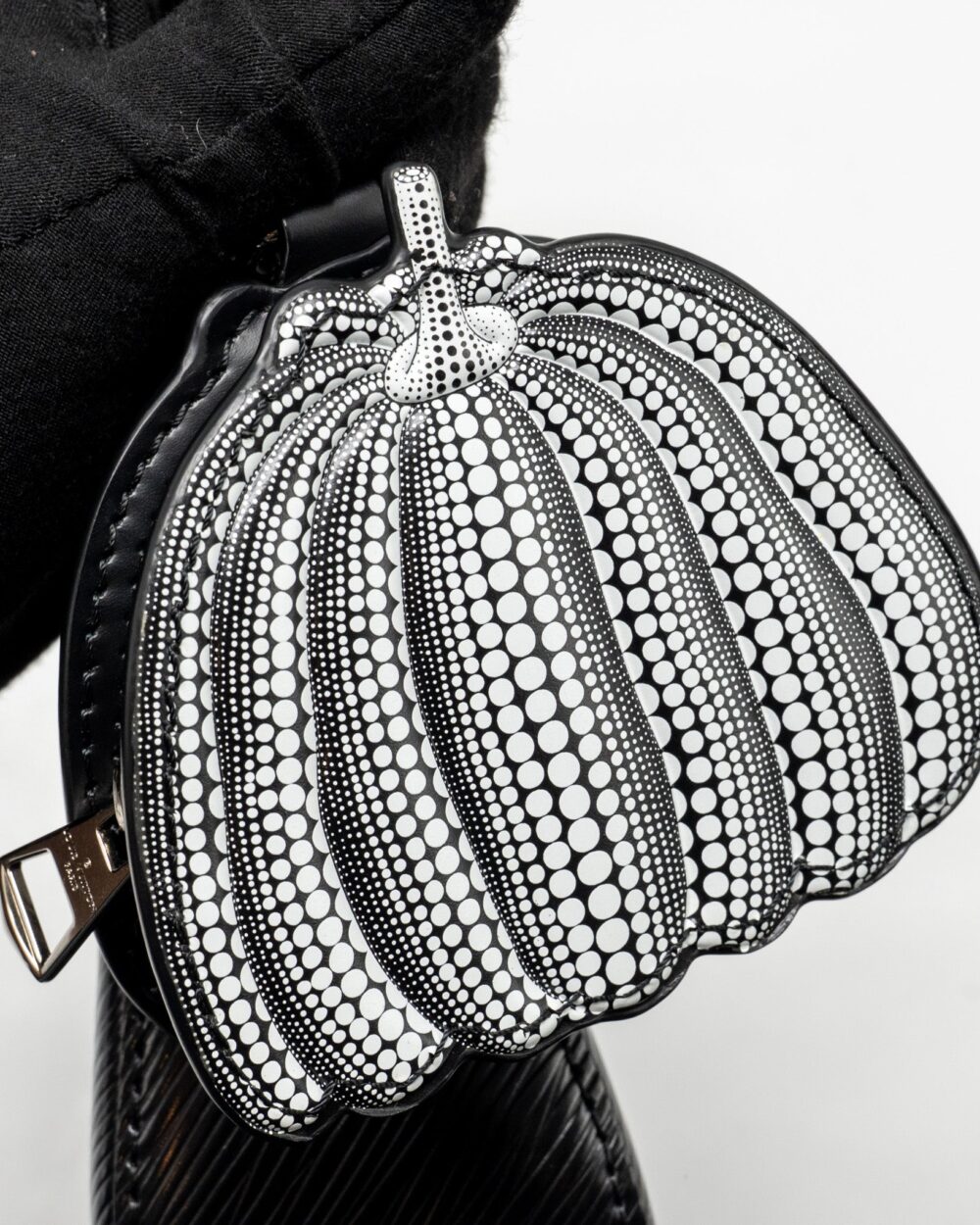 AAA Replica Louis Vuitton LV YAYOI KUSAMA MARELLINI EPI LEATHER BLACK SHW