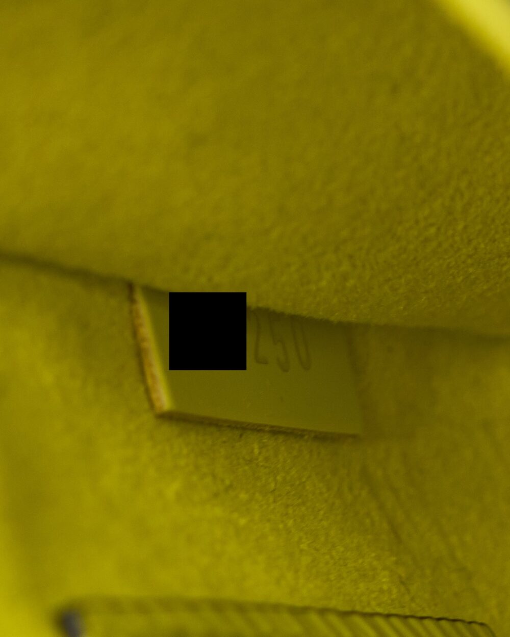 AAA Replica Louis Vuitton LV MINI TWIST EPI ACID GREEN SHW