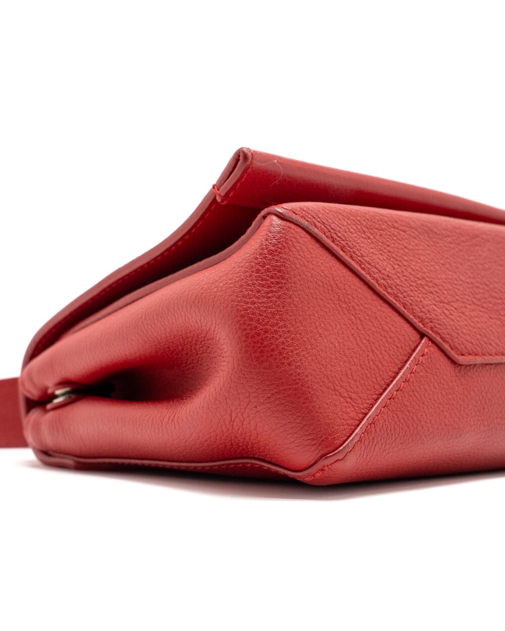 AAA Replica Louis Vuitton LV LOCKME II BB CALFSKIN RUBIS SHW