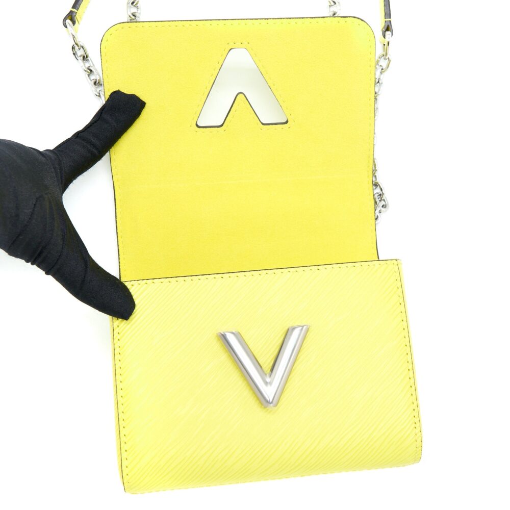AAA Replica Louis Vuitton LV MINI TWIST EPI ACID GREEN SHW