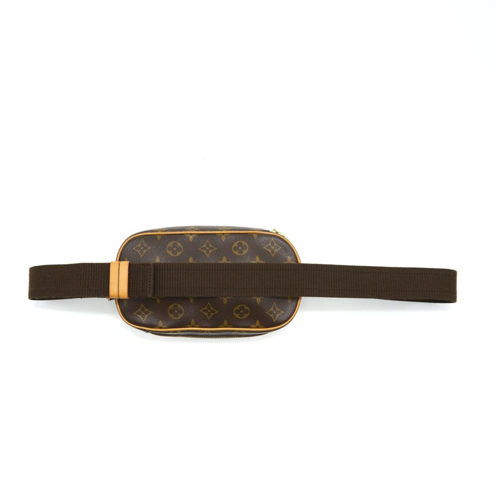 AAA Replica Louis Vuitton LV VINTAGE POCHETTE GANGE CROSSBODY BUM BAG