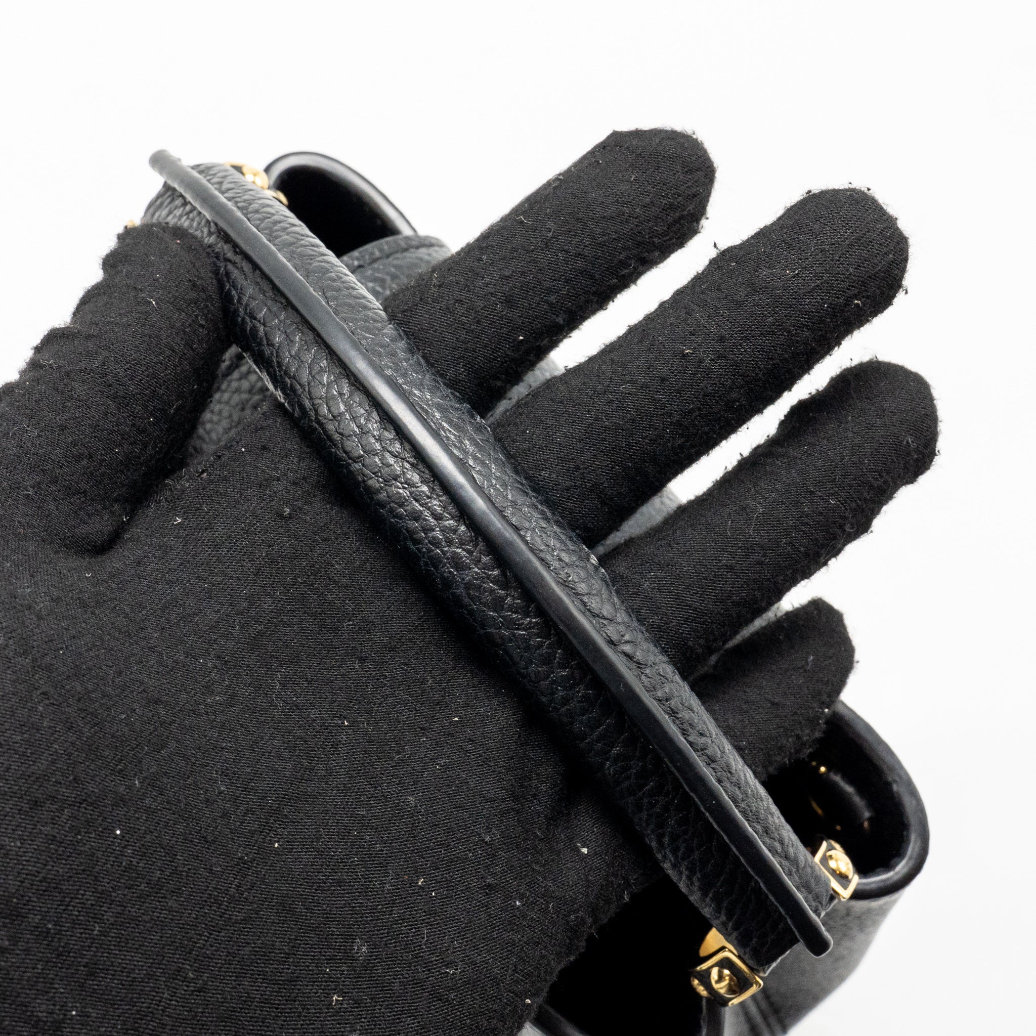 AAA Replica Louis Vuitton LV CAPUCINES MINI TAURILLON BLACK GHW