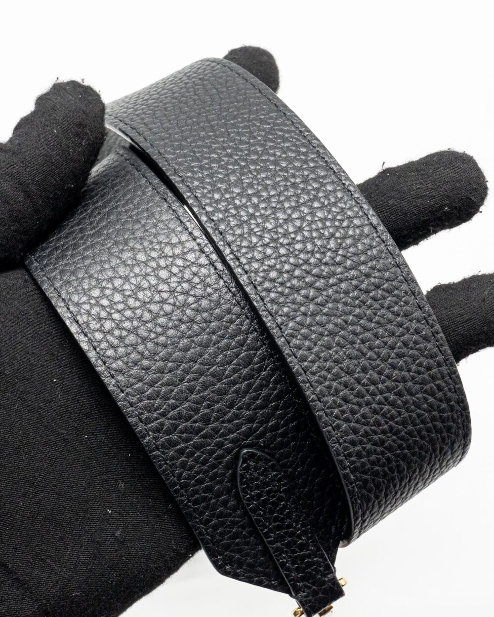 AAA Replica Louis Vuitton LV CAPUCINES MINI TAURILLON BLACK GHW