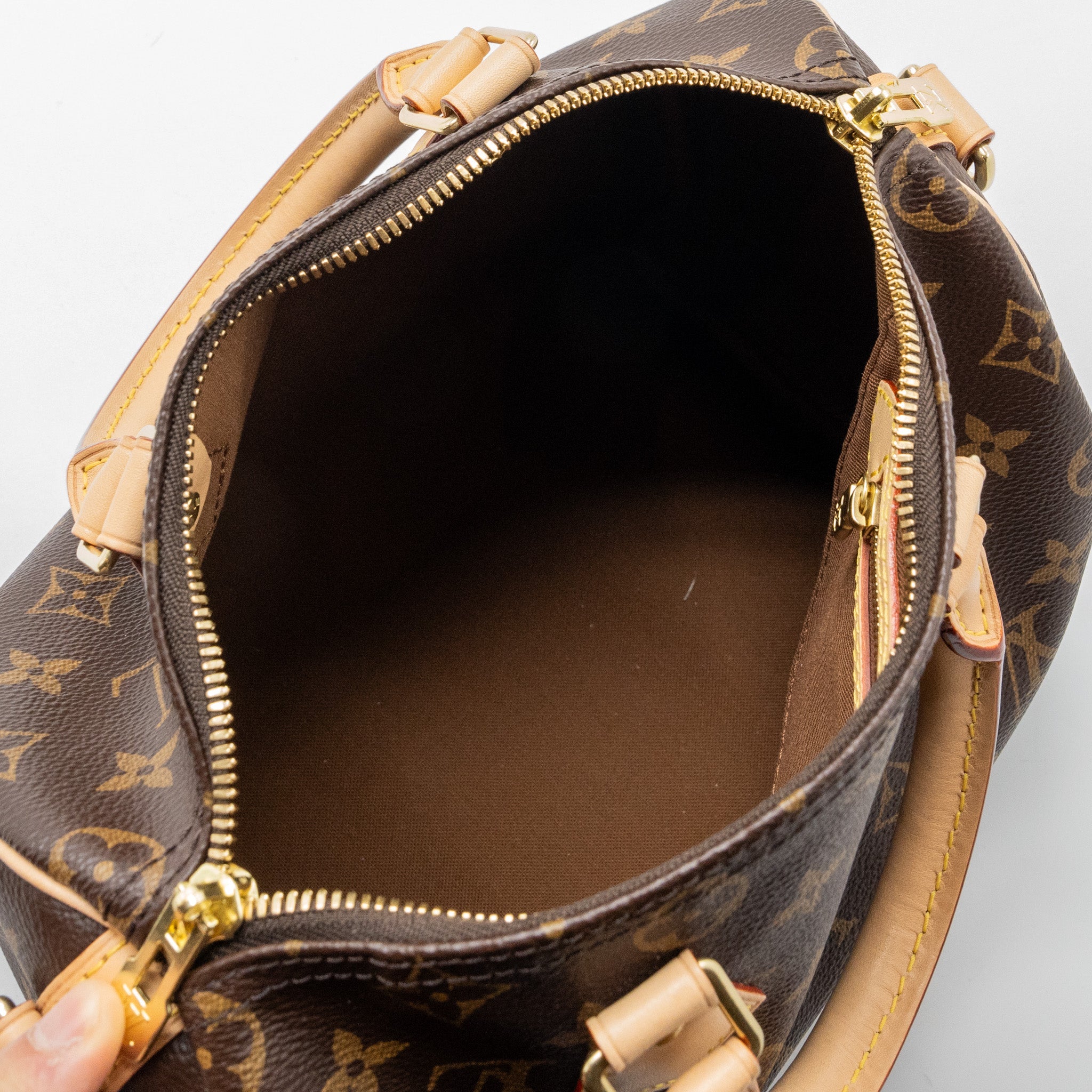 AAA Replica Louis Vuitton LV SPEEDY BANDOULIERE 25 MONOGRAM CANVAS GHW