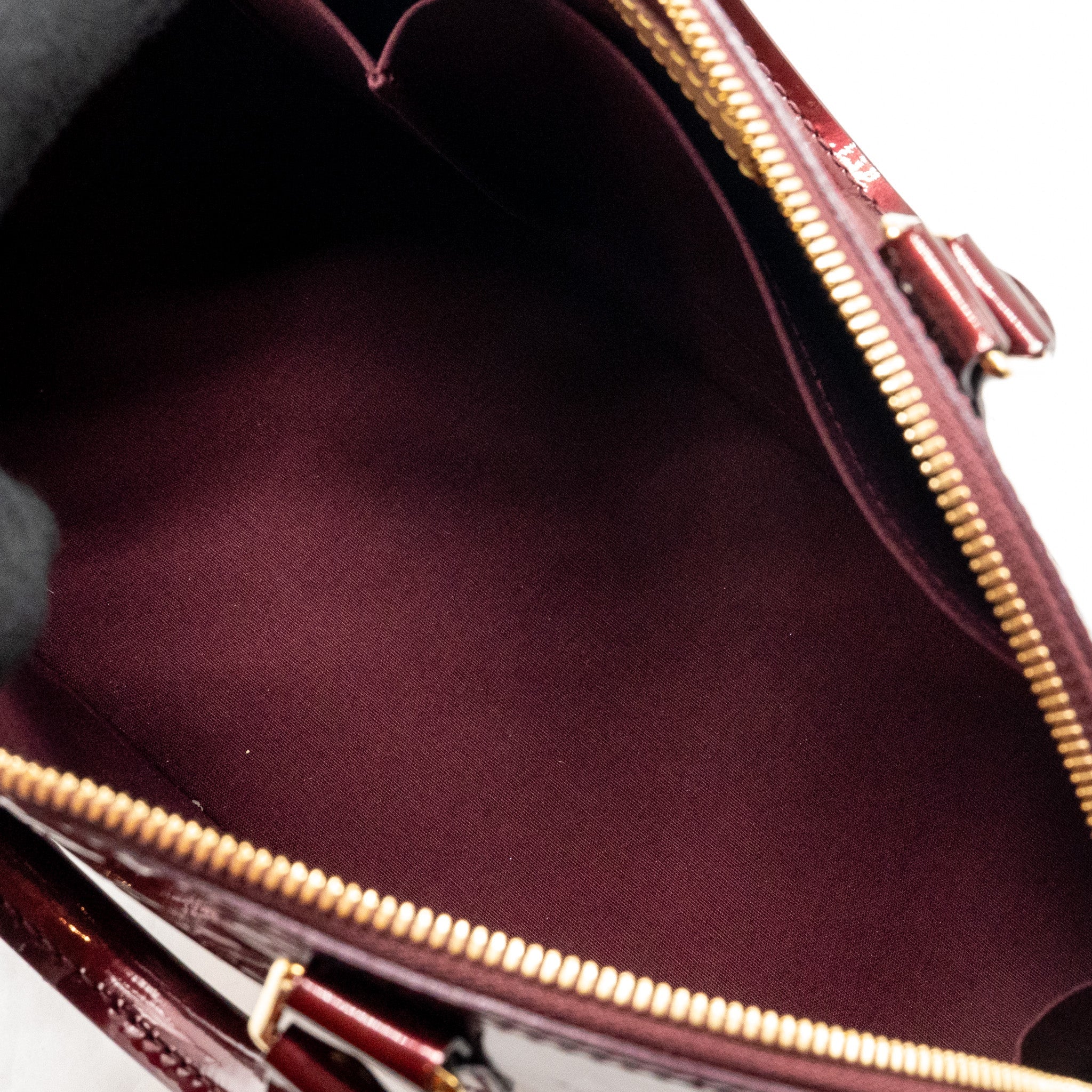 AAA Replica Louis Vuitton LV ALMA PM PATENT LEATHER AMARANTE GHW