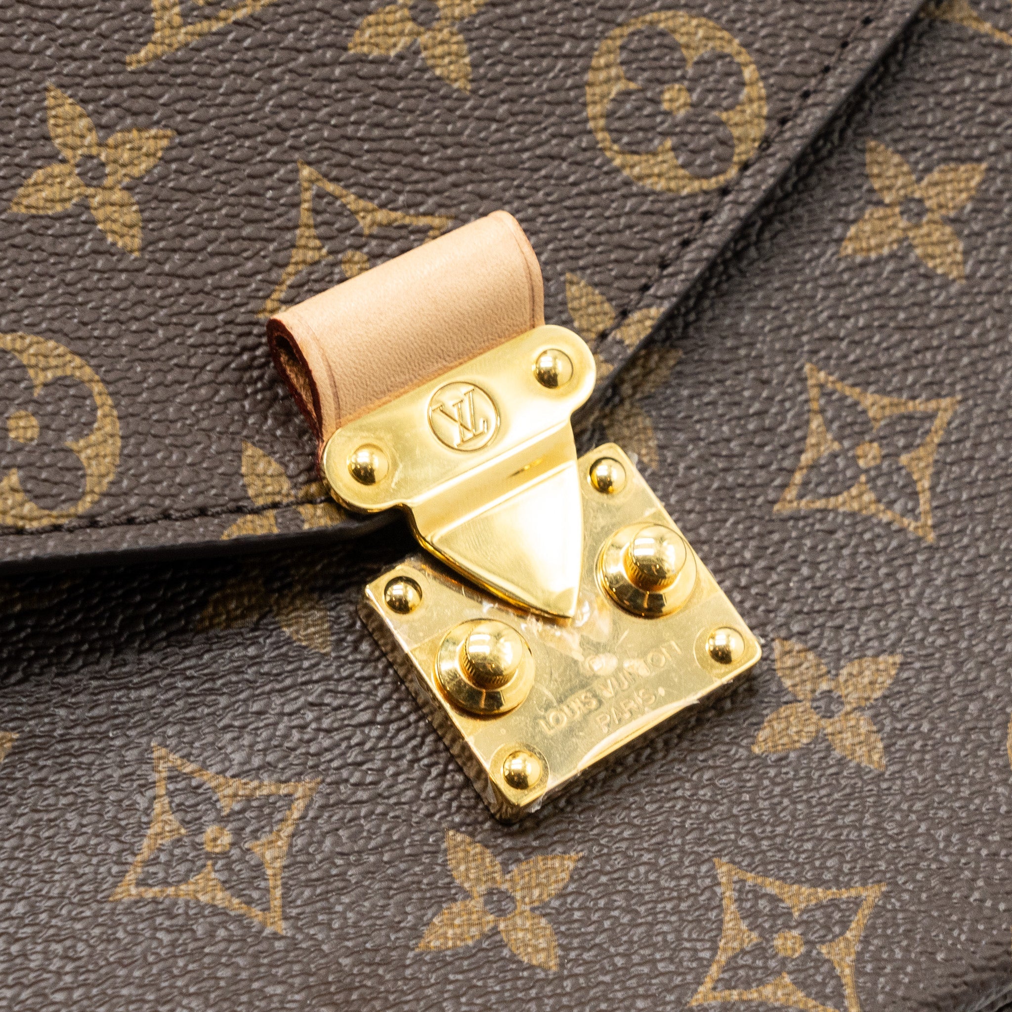 AAA Replica Louis Vuitton LV POCHETTE MÉTIS MONOGRAM CANVAS GHW