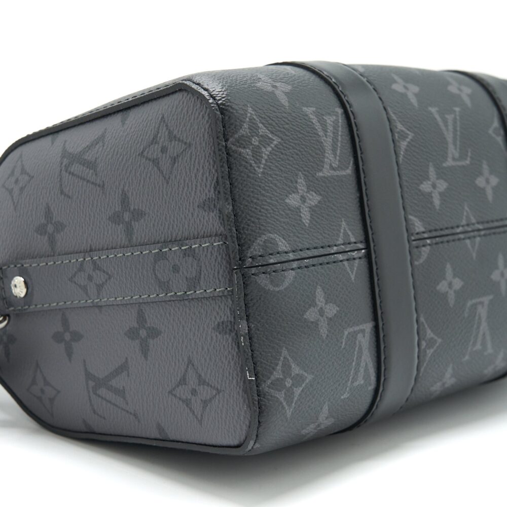 AAA Replica Louis Vuitton LV CITY KEEEPALL 27CM MONOGRAM ECLIPSE AND MONOGRAM ECLIPSE REVERSE