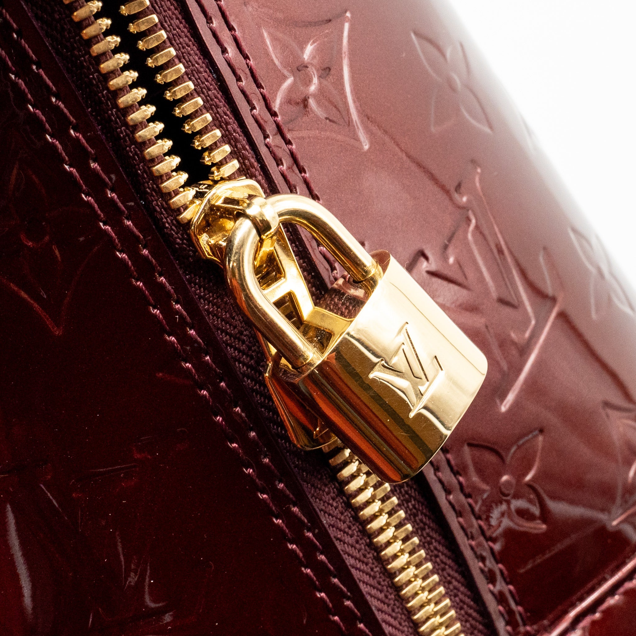 AAA Replica Louis Vuitton LV ALMA PM PATENT LEATHER AMARANTE GHW