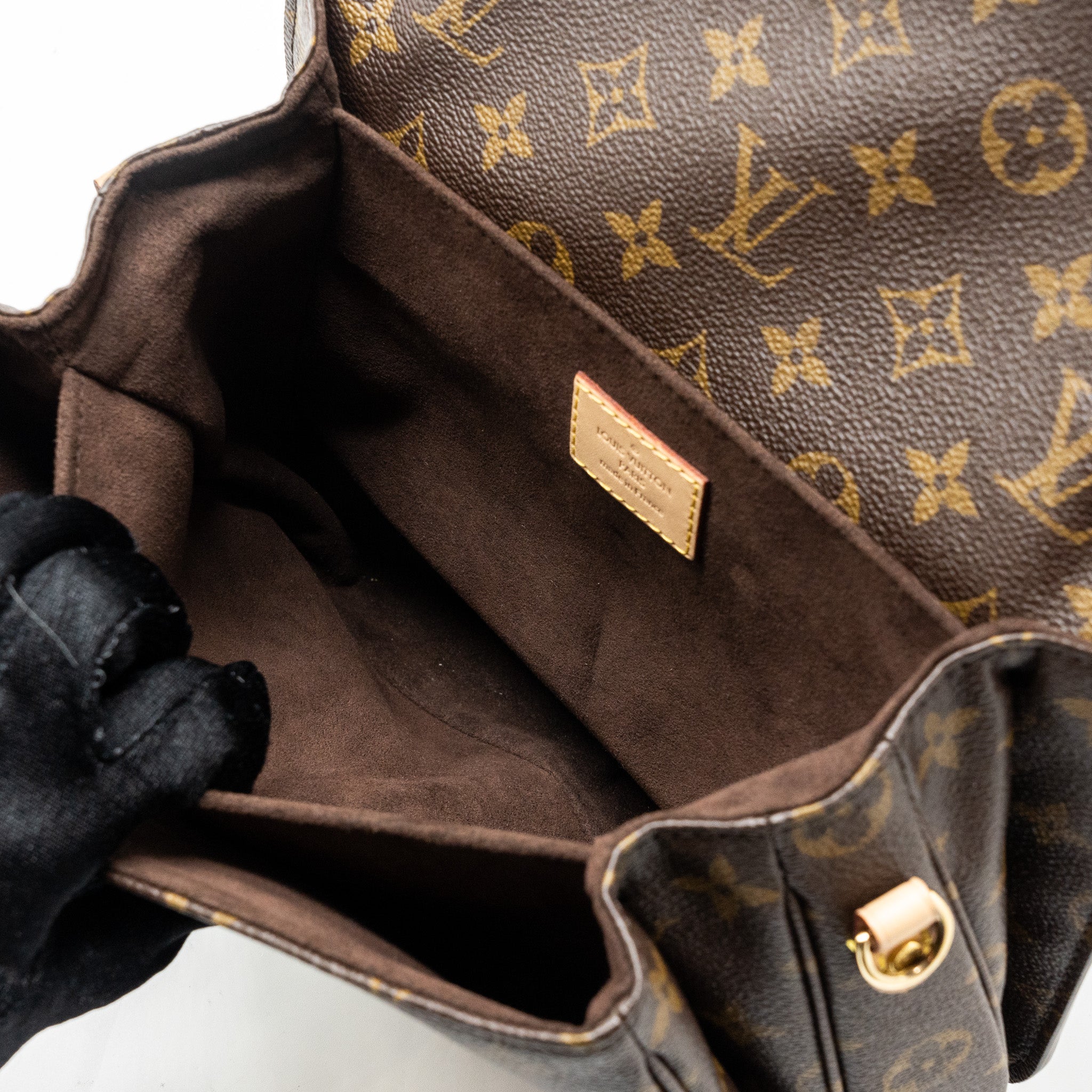 AAA Replica Louis Vuitton LV POCHETTE MÉTIS MONOGRAM CANVAS GHW