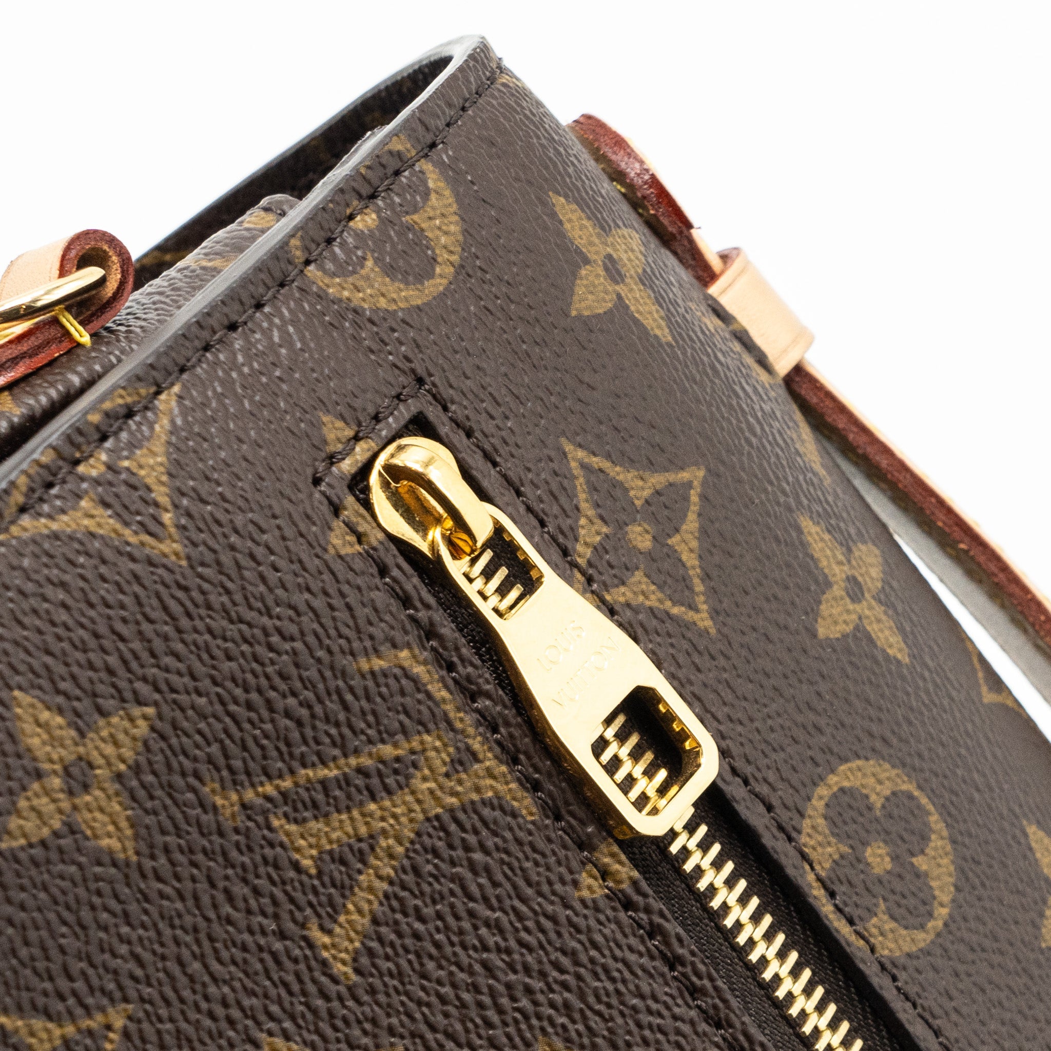 AAA Replica Louis Vuitton LV POCHETTE MÉTIS MONOGRAM CANVAS GHW
