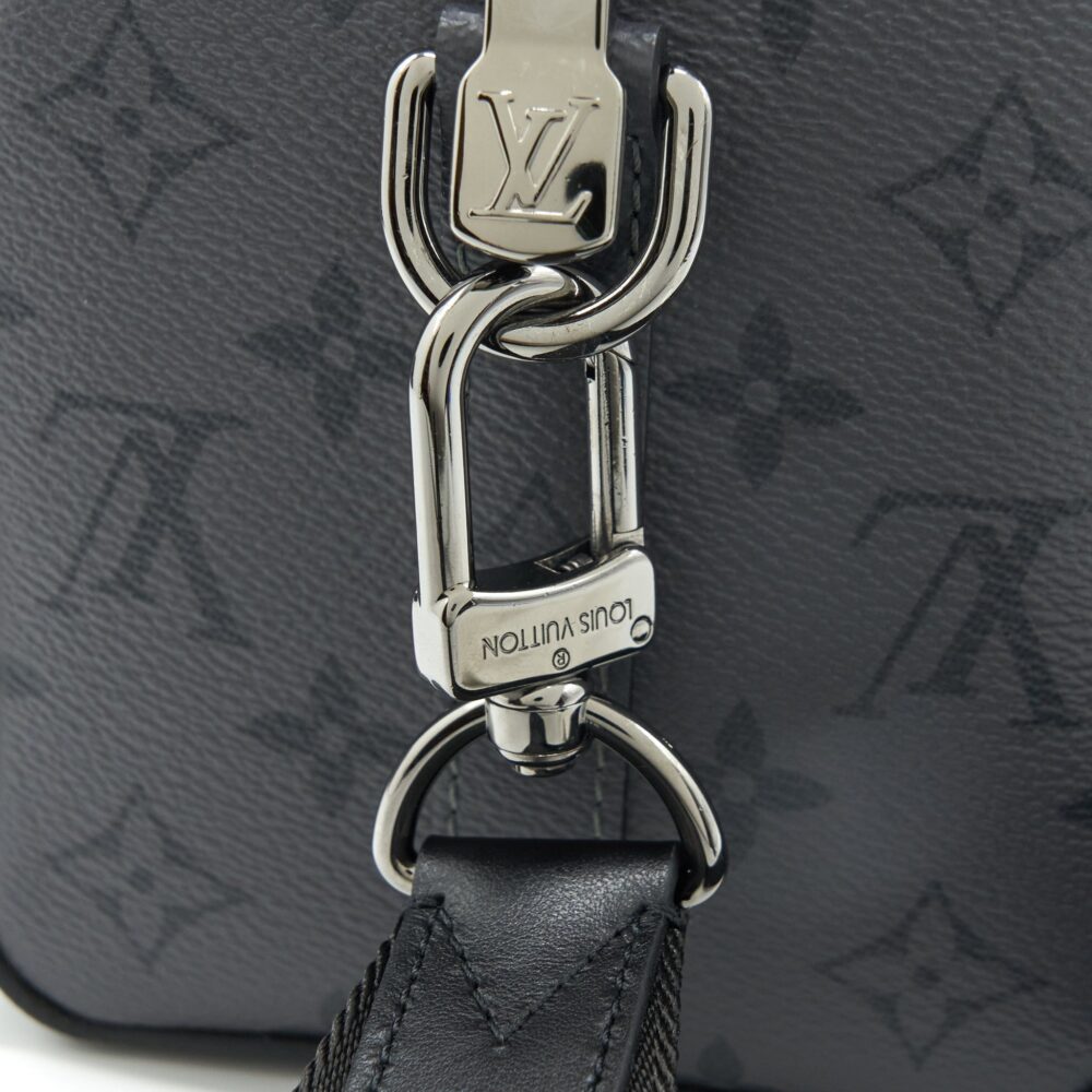 AAA Replica Louis Vuitton LV CITY KEEEPALL 27CM MONOGRAM ECLIPSE AND MONOGRAM ECLIPSE REVERSE