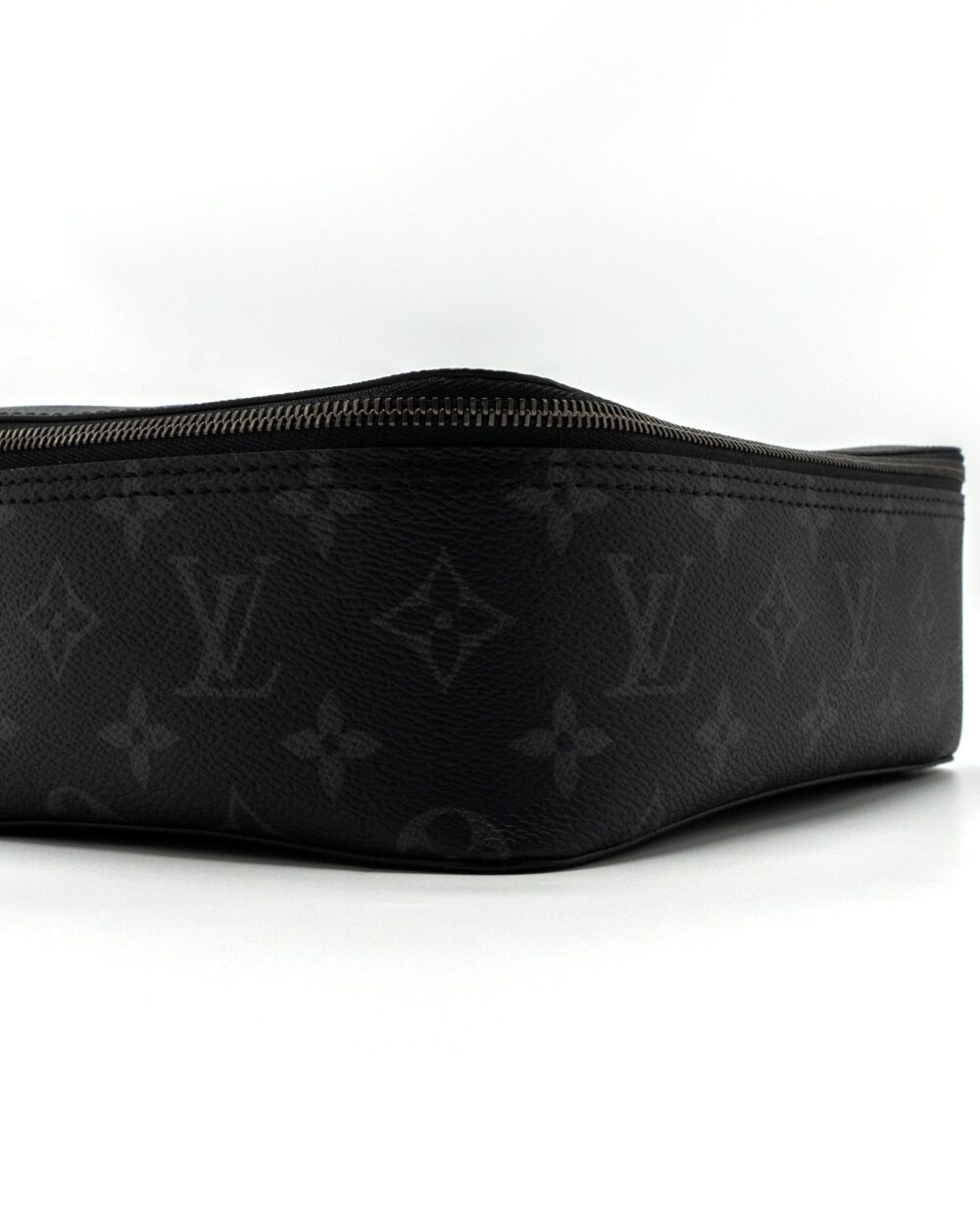 AAA Replica Louis Vuitton LV PACKING CUBE MM MONOGRAM ECLIPSE SHW