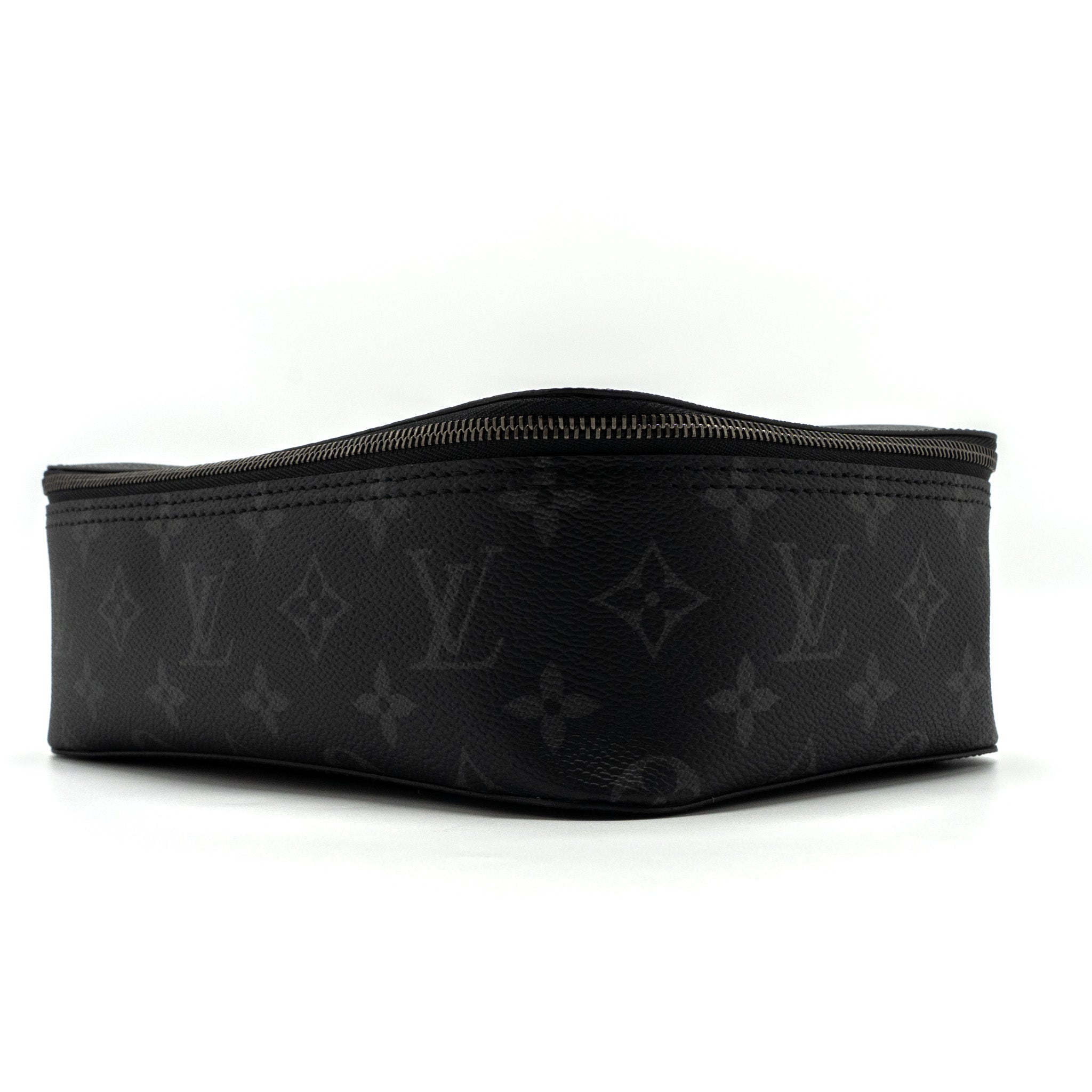 AAA Replica Louis Vuitton LV PACKING CUBE MM MONOGRAM ECLIPSE SHW