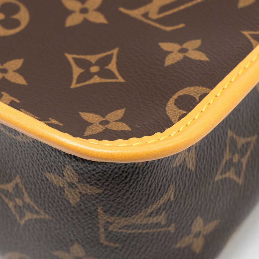 AAA Replica Louis Vuitton LV DIANE BAG WITH FUCHSIA STRAP MONOGRAM CANVAS GHW