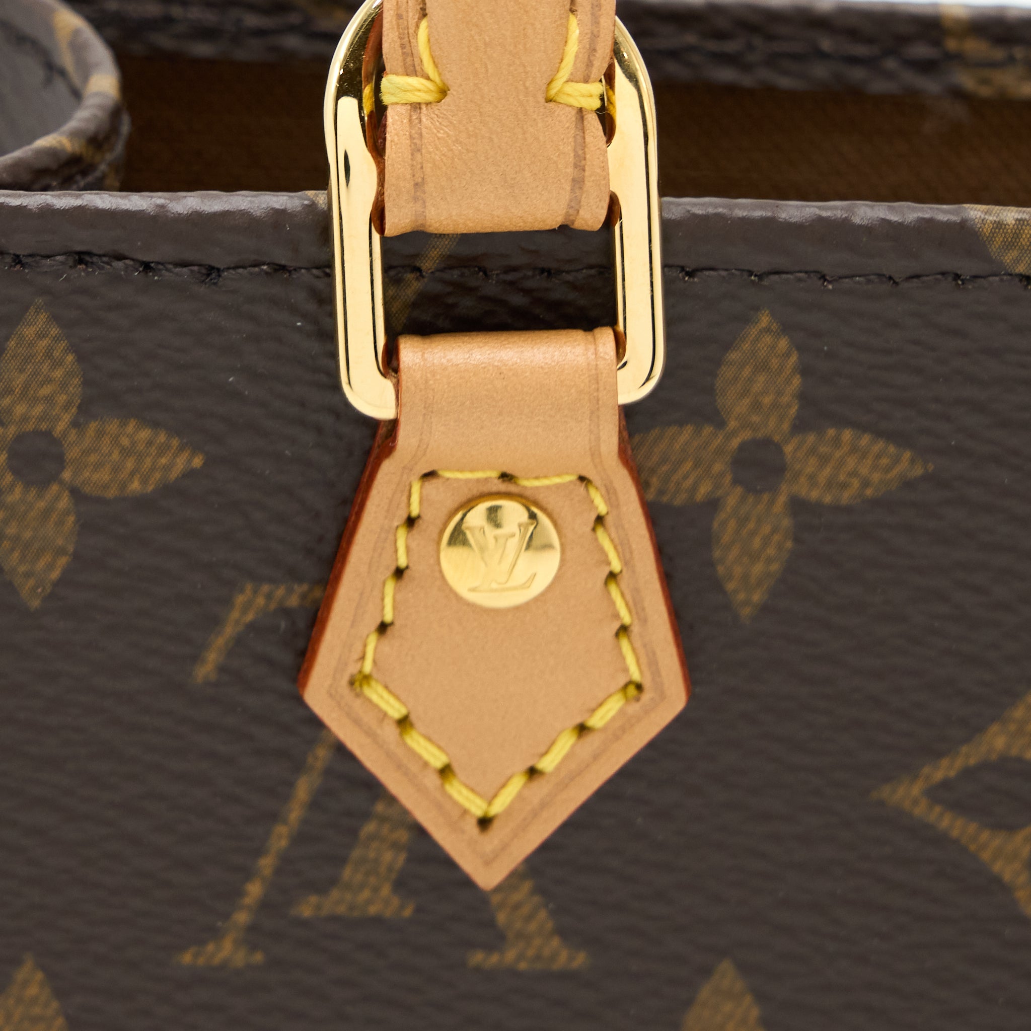 AAA Replica Louis Vuitton LV PETIT SAC PLAT MONOGRAM CANVAS GHW