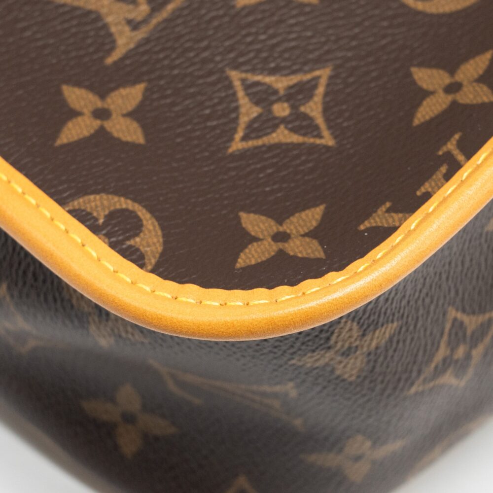 AAA Replica Louis Vuitton LV DIANE BAG WITH FUCHSIA STRAP MONOGRAM CANVAS GHW