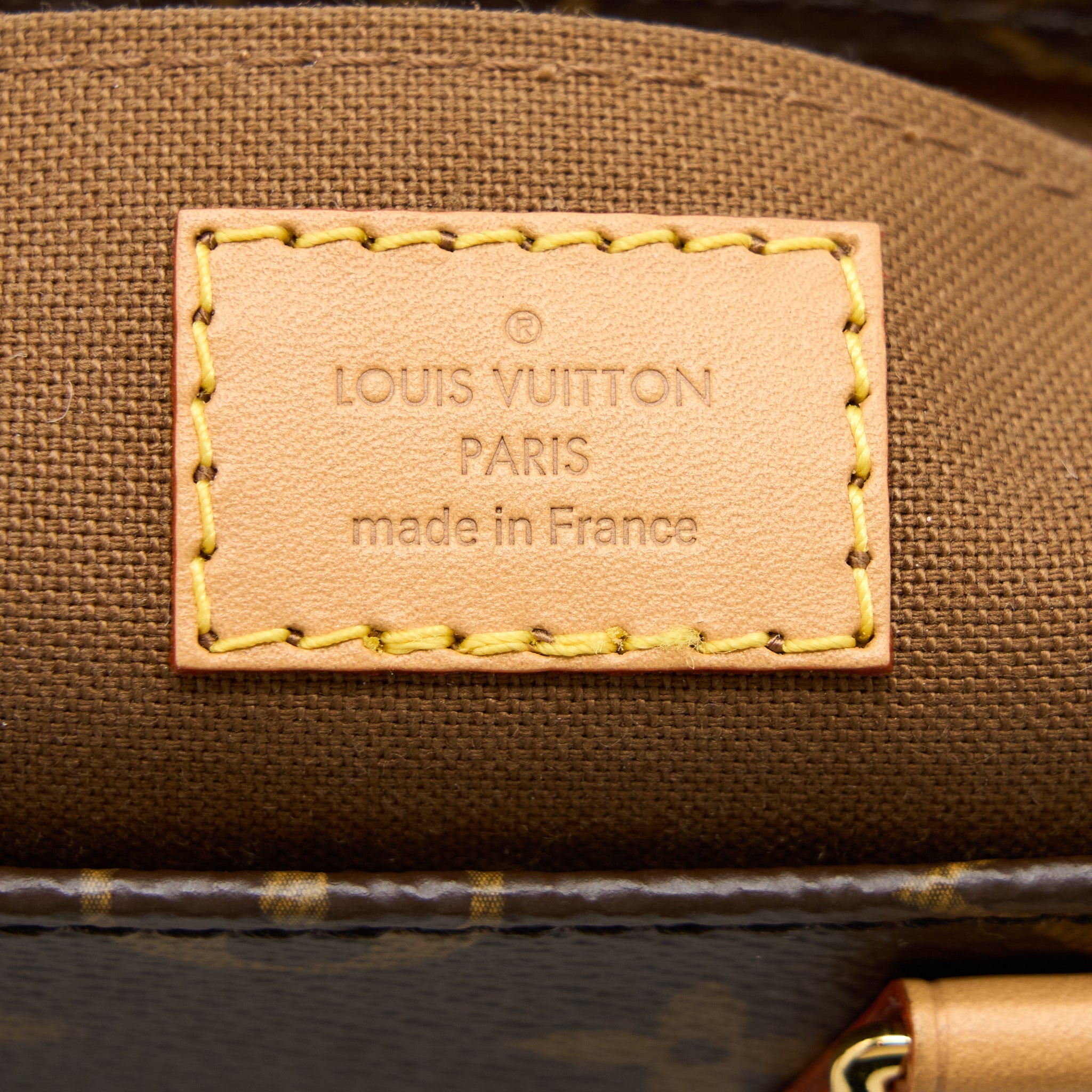 AAA Replica Louis Vuitton LV PETIT SAC PLAT MONOGRAM CANVAS GHW