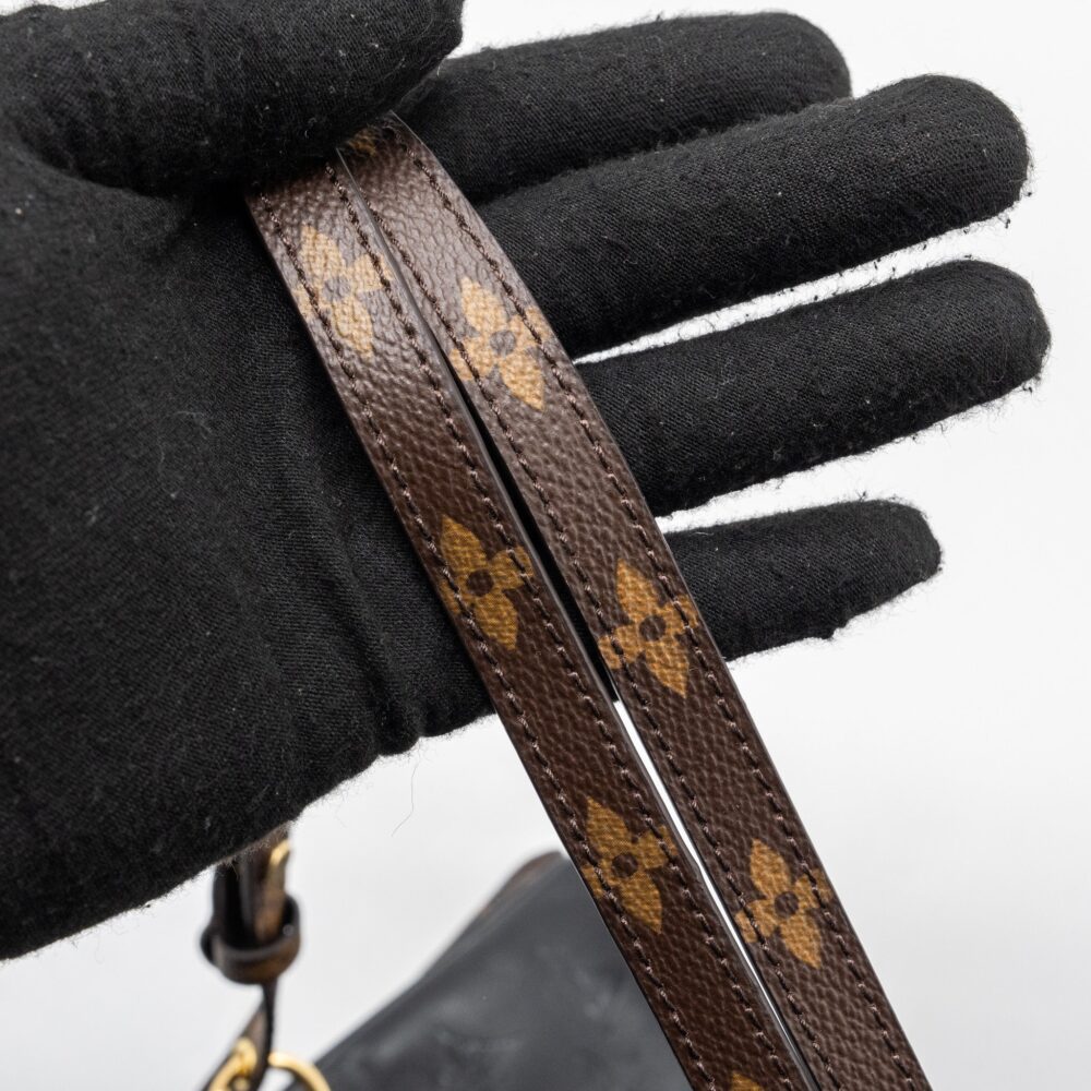 AAA Replica Louis Vuitton LV LV3 POCHETTE SHOULDER BAG REVERSE MONOGRAM CANVAS LAMBSKIN GHW