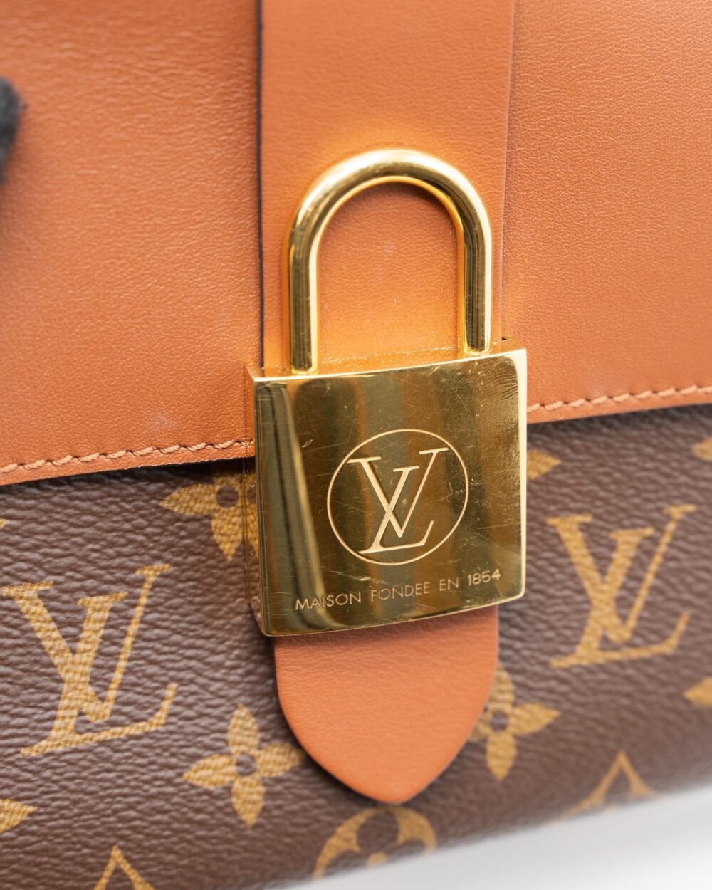 AAA Replica Louis Vuitton LV LOCKY BB MONOGRAM CANVAS/CARAMEL GHW