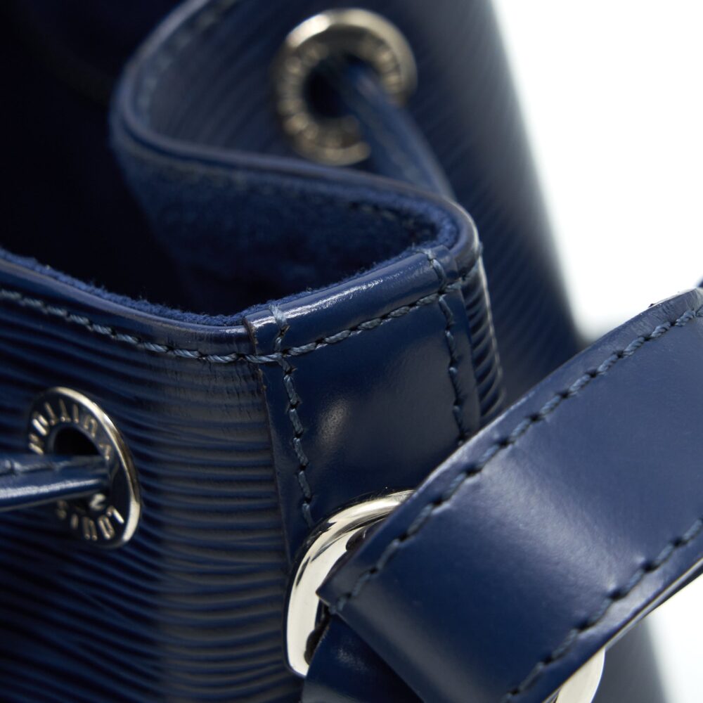 AAA Replica Louis Vuitton LV NOE BUCKET BAG EPI LEATHER NAVY SHW