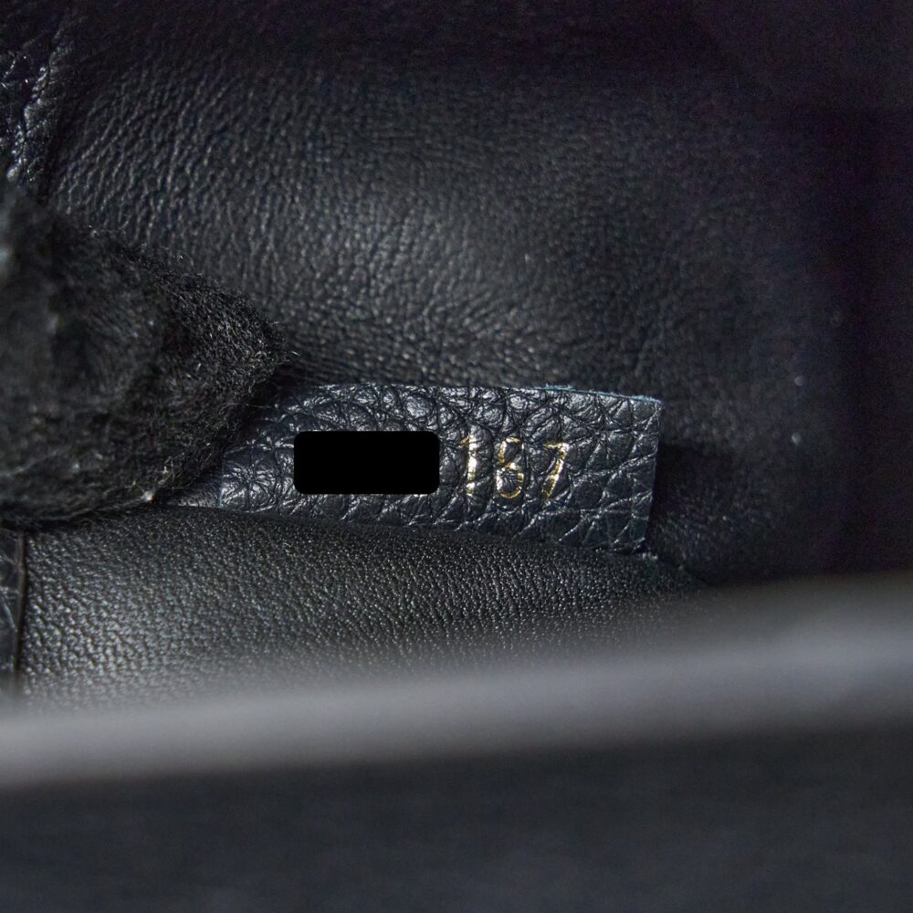 AAA Replica Louis Vuitton LV CITY STEAMER MM GRAINED CALFSKIN BLACK GHW