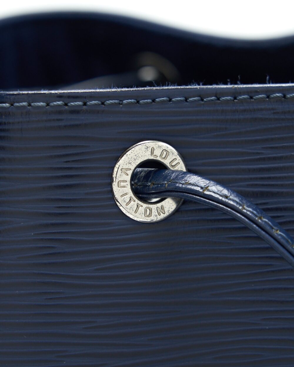 AAA Replica Louis Vuitton LV NOE BUCKET BAG EPI LEATHER NAVY SHW